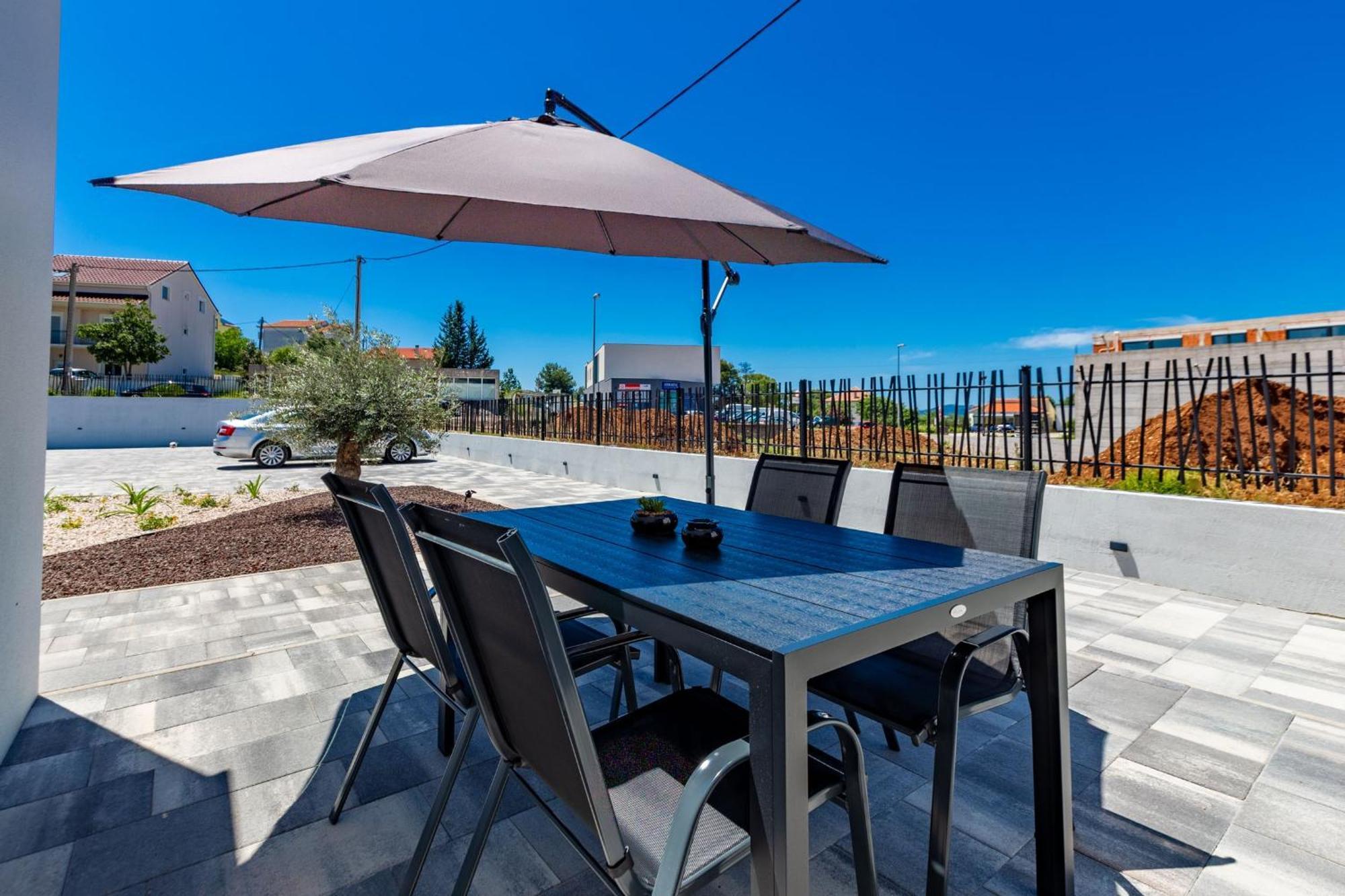 Casa Mia Apartments With Parking 자다르 객실 사진